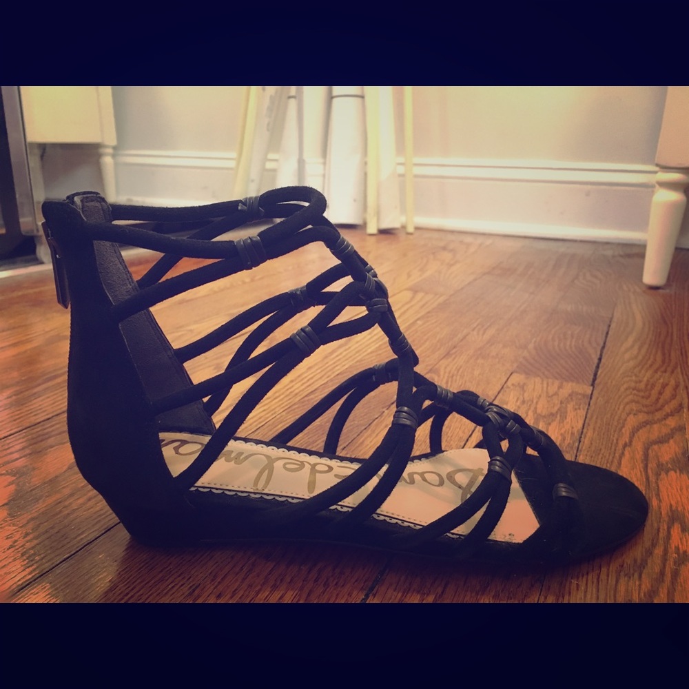 Never worn Sam Edelman black strapped sandal